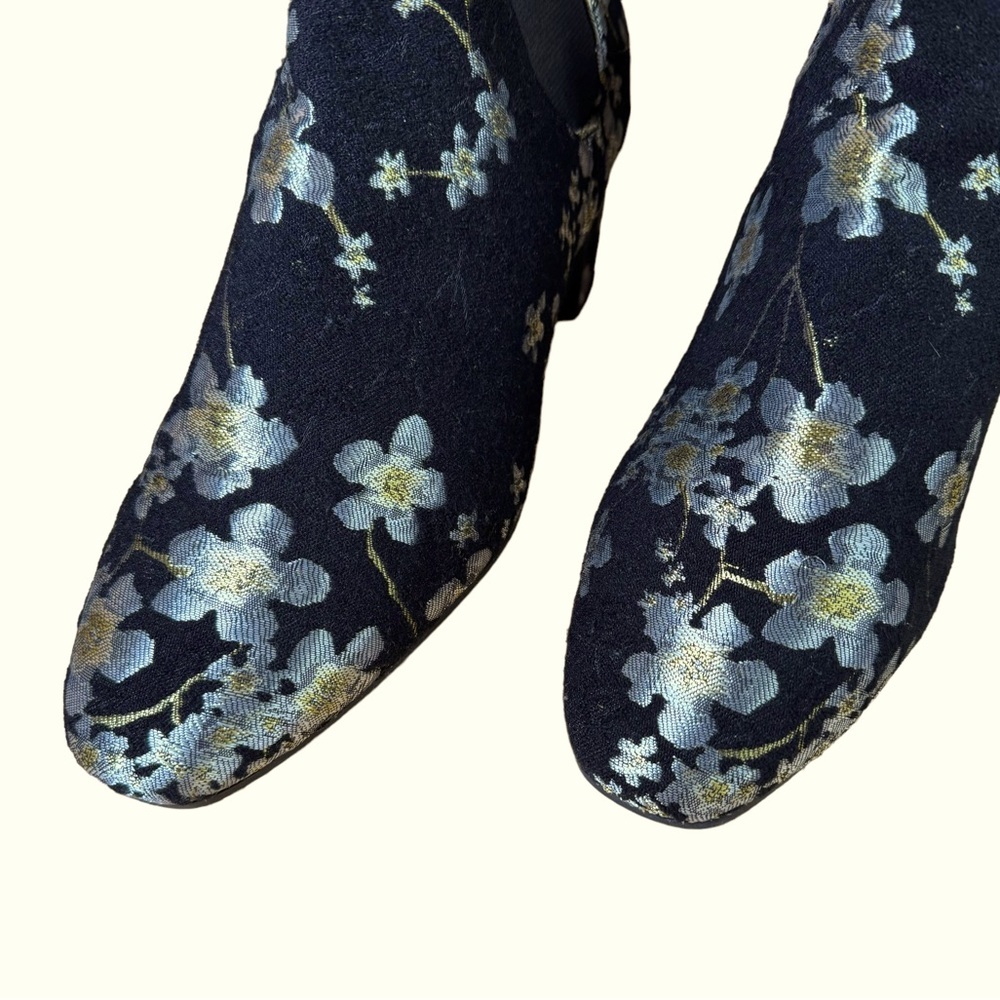 Anne Klein Gorgia Fabric Floral Ankle Booties EUC - Picture 11 of 13